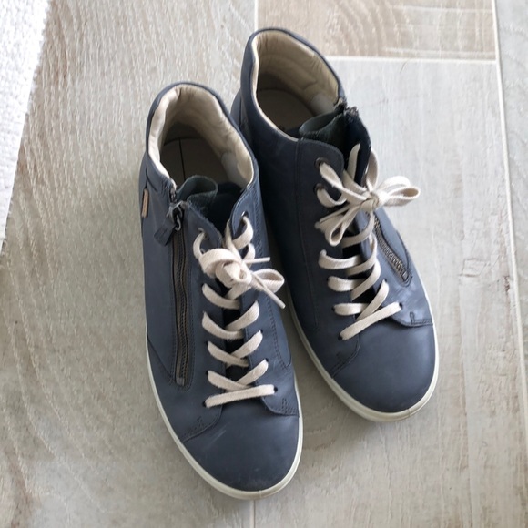 ecco size 39